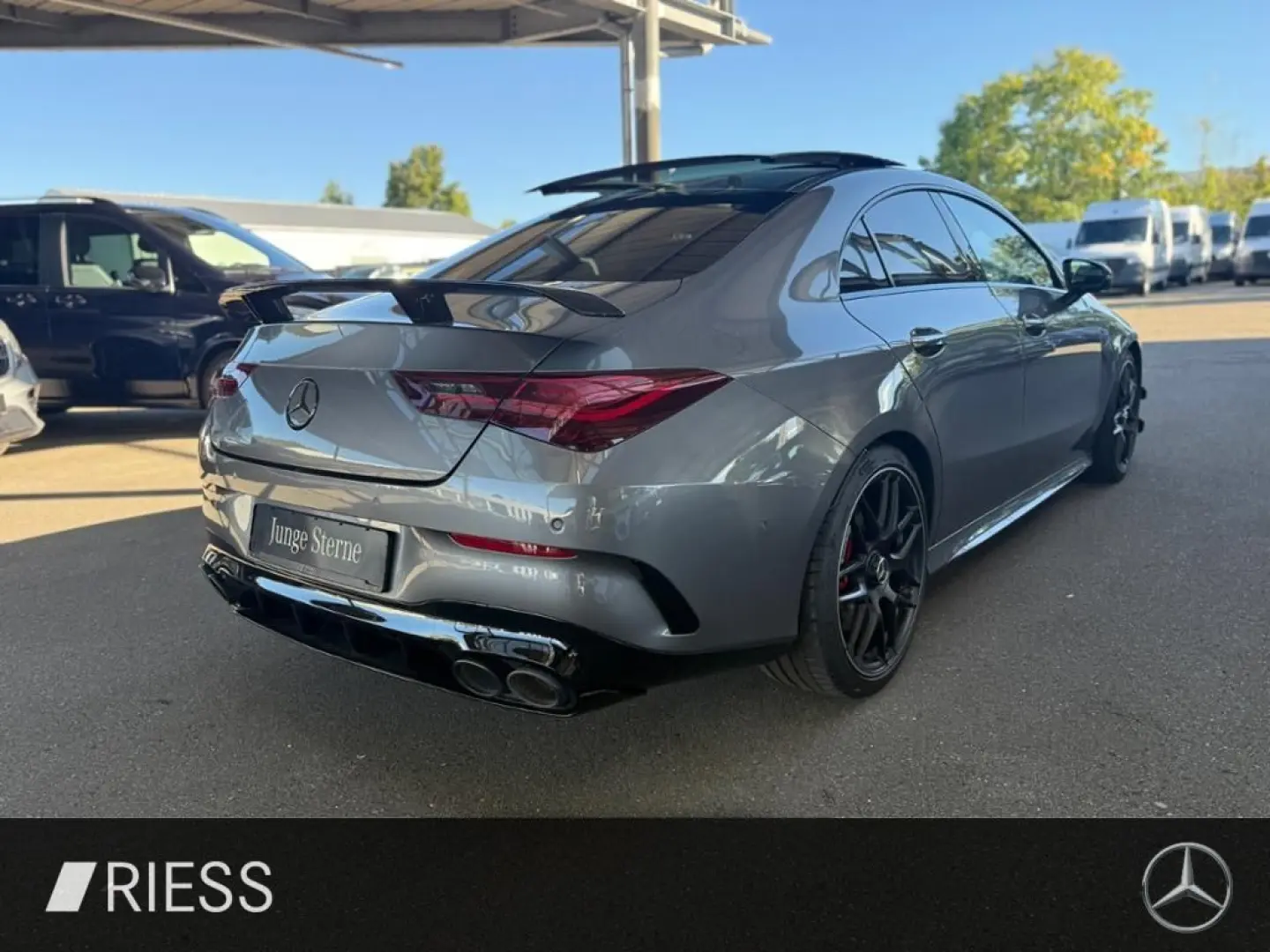CLA 45 AMG S 4M+ Coupé Premium Plus PANO DISTR