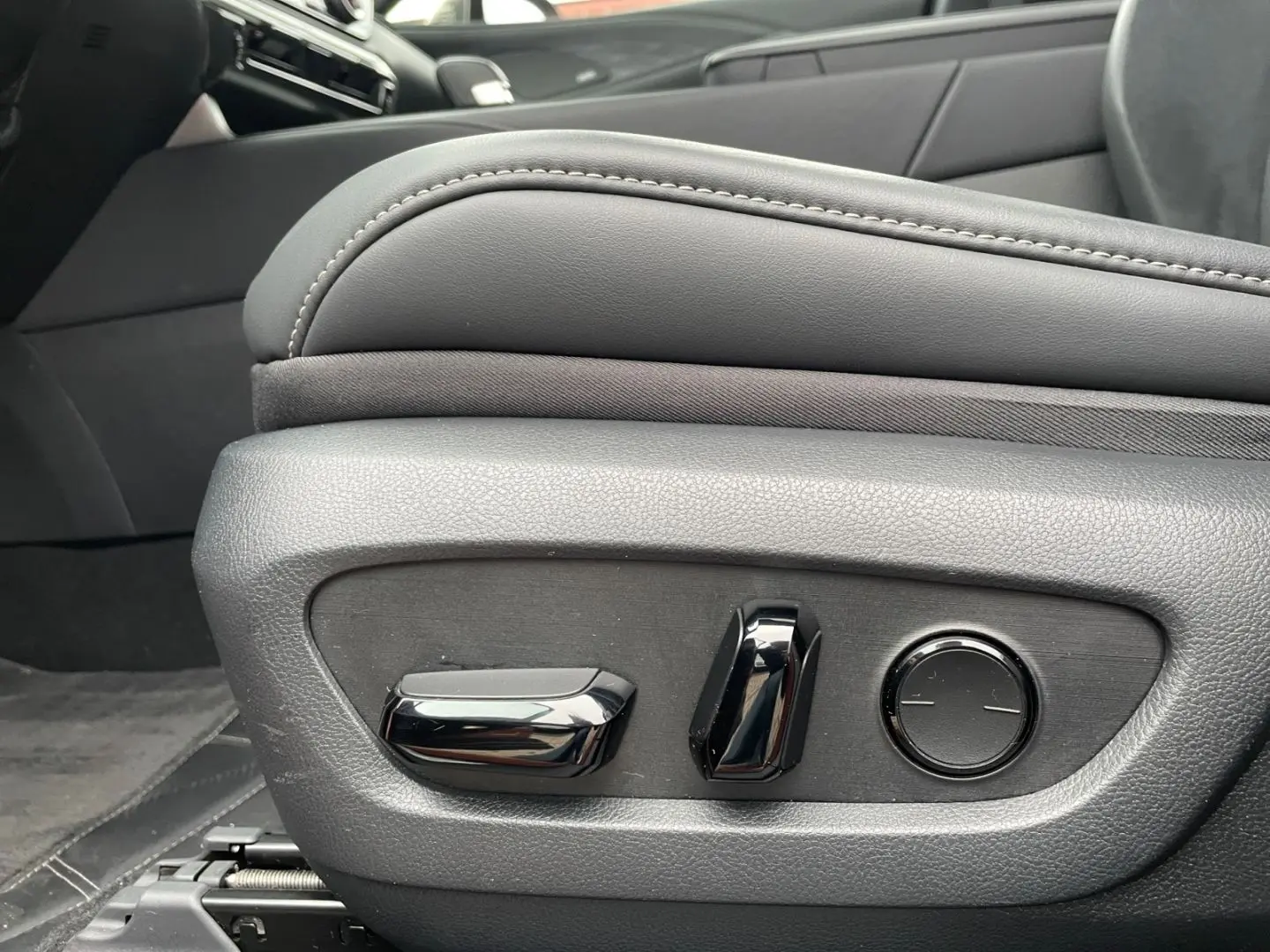 RX 500h F SPORT+ *21Zoll*HUD*360°*Pano*Levinson*
