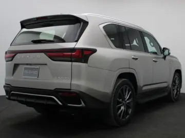 LX 600 3.5L F SPORT PRESTIGE
