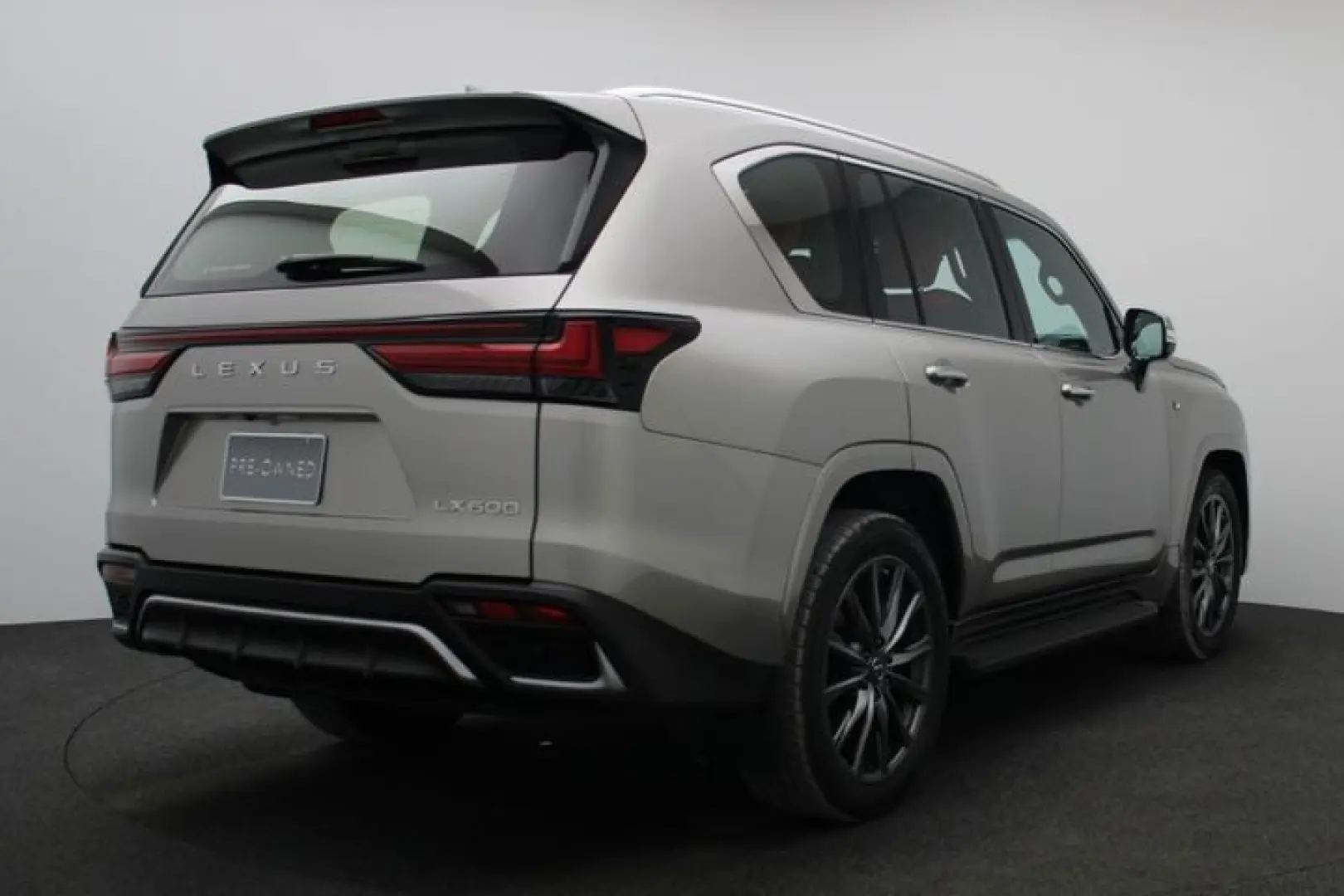 LX 600 3.5L F SPORT PRESTIGE