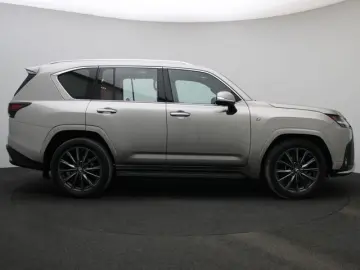 LX 600 3.5L F SPORT PRESTIGE