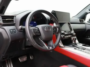 LX 600 3.5L F SPORT PRESTIGE