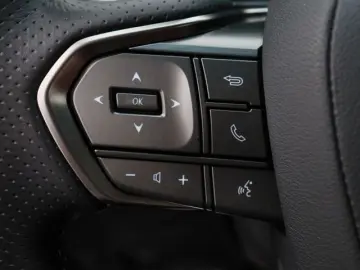 LX 600 3.5L F SPORT PRESTIGE