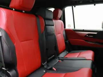 LX 600 3.5L F SPORT PRESTIGE