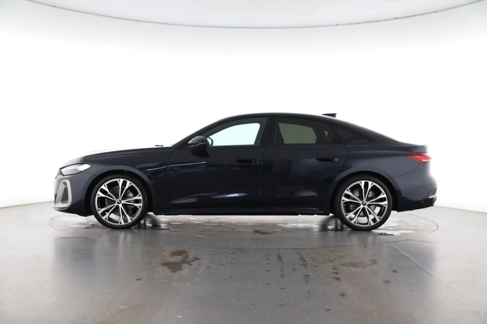 A5 Limousine TFSI S tro. S line edition one AHK