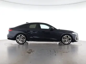 A5 Limousine TFSI S tro. S line edition one AHK