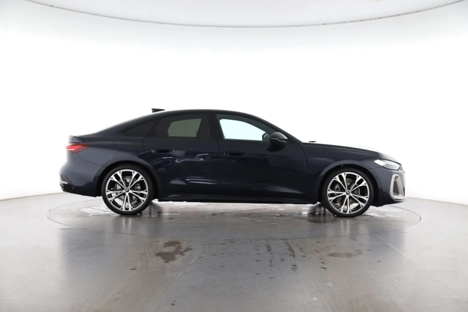 A5 Limousine TFSI S tro. S line edition one AHK