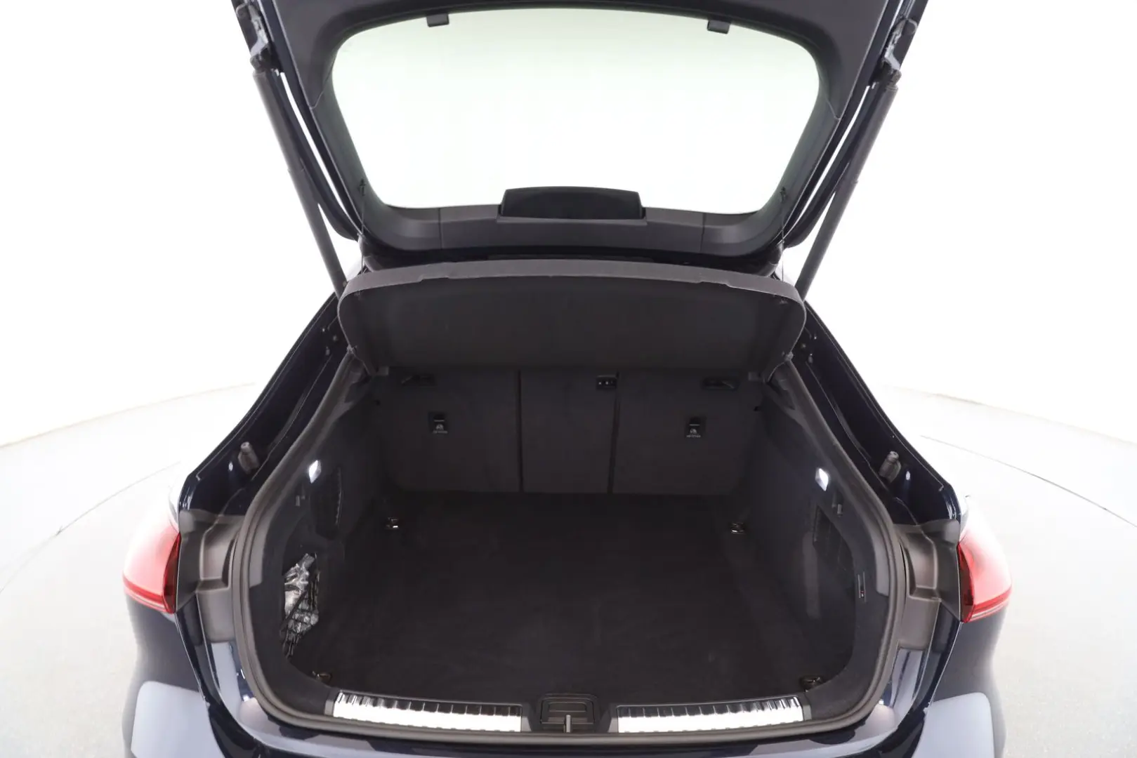 A5 Limousine TFSI S tro. S line edition one AHK