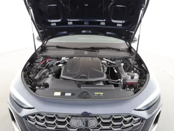 A5 Limousine TFSI S tro. S line edition one AHK