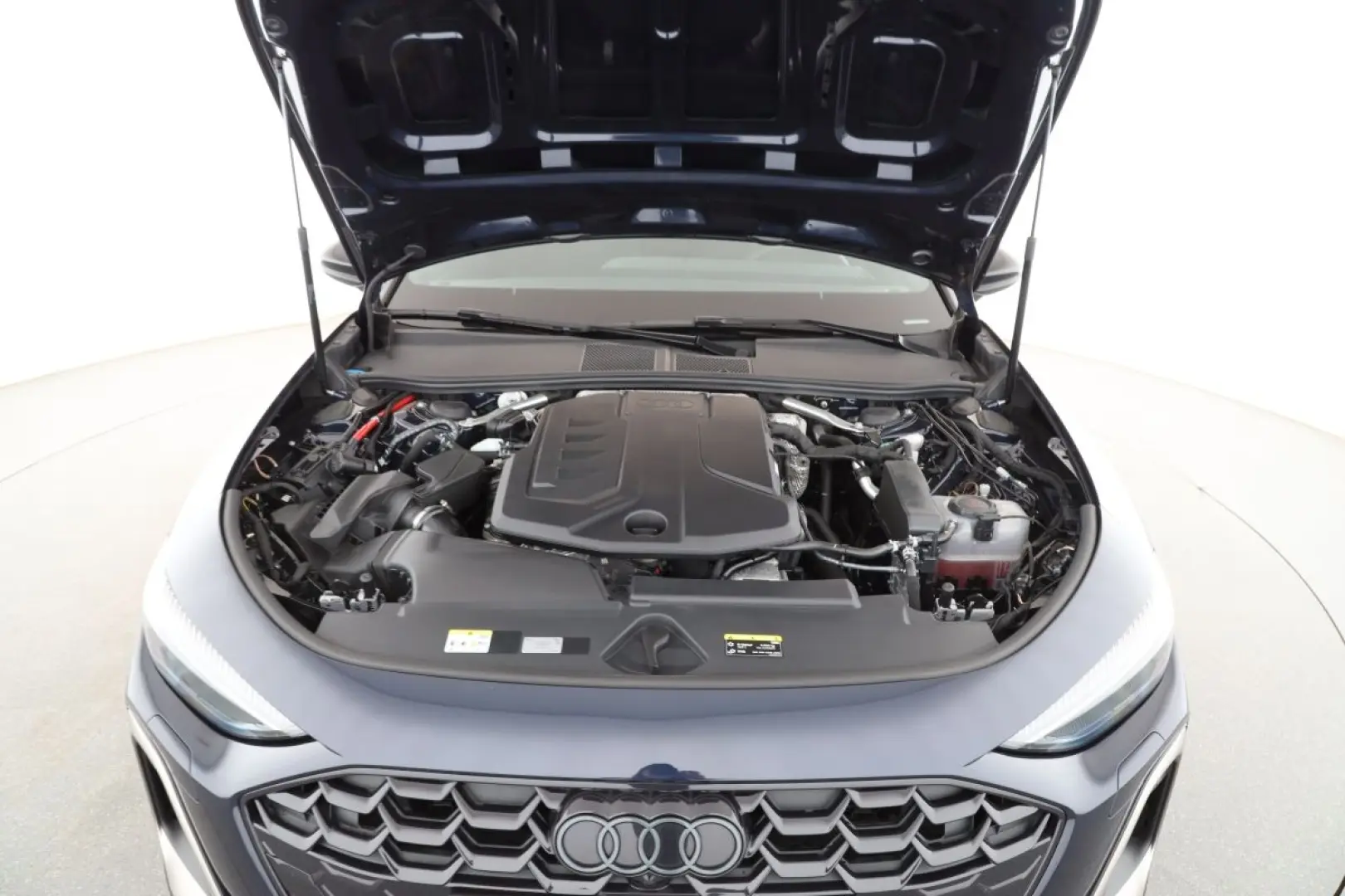 A5 Limousine TFSI S tro. S line edition one AHK