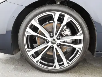 A5 Limousine TFSI S tro. S line edition one AHK