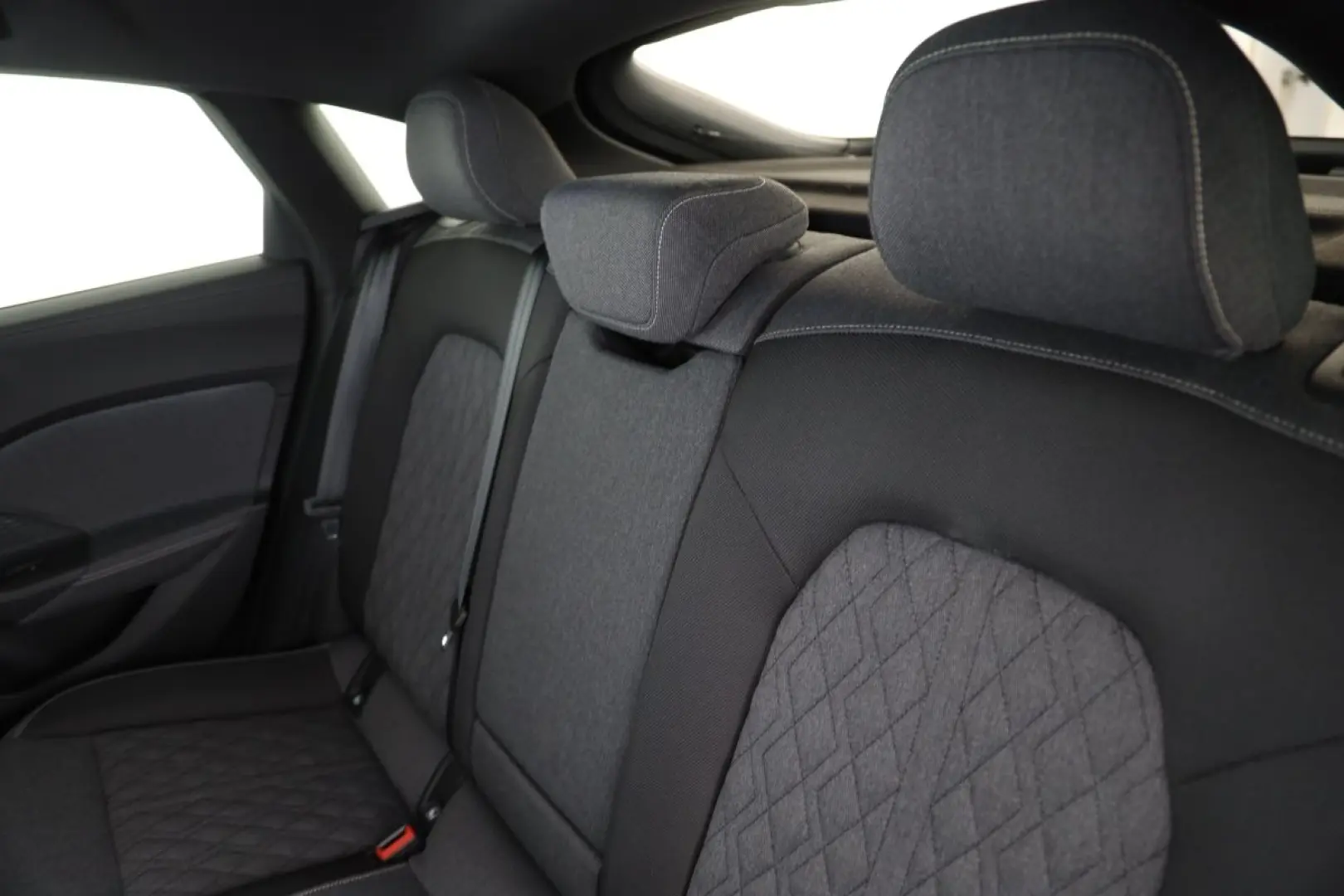 A5 Limousine TFSI S tro. S line edition one AHK