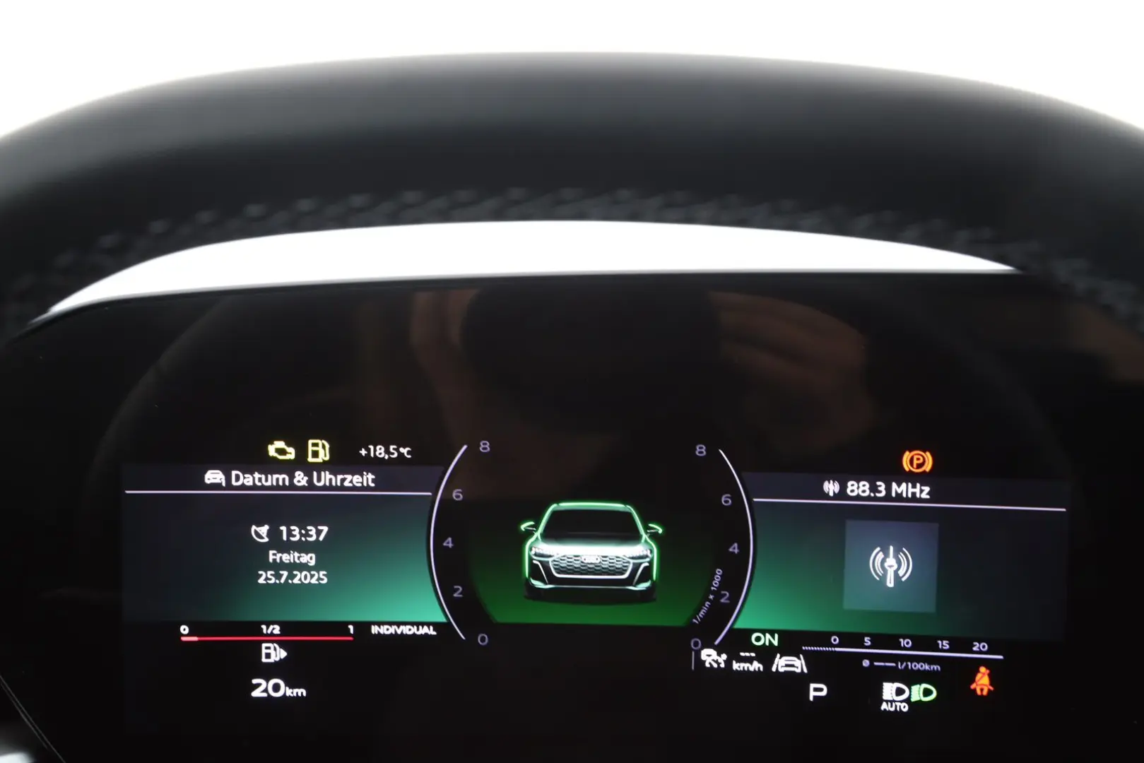 A5 Limousine TFSI S tro. S line edition one AHK