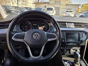 VOLKSWAGEN PASSAT Comfortline 2.0 TDI DSG 150 CP