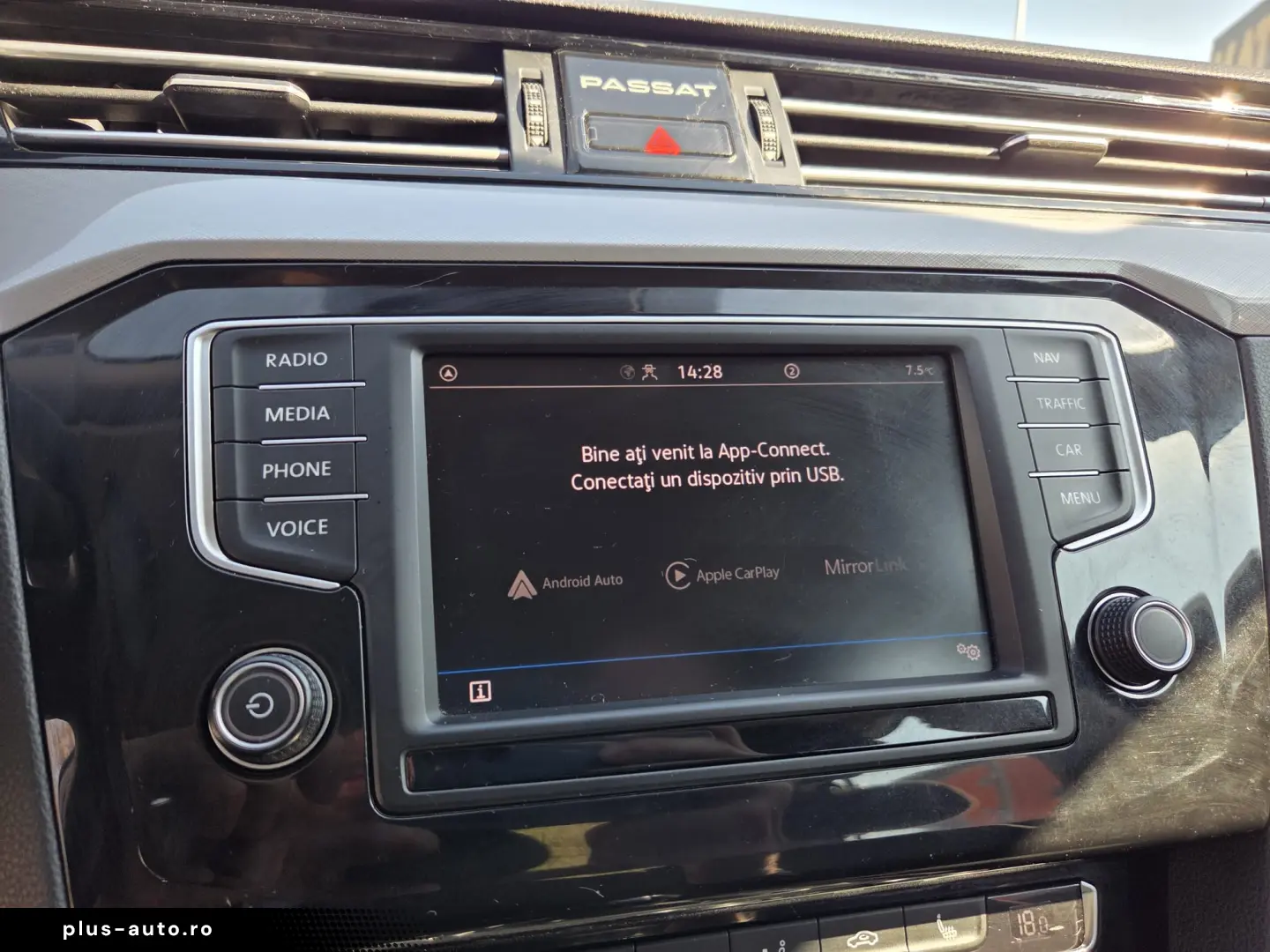 VOLKSWAGEN PASSAT Comfortline 2.0 TDI DSG 150 CP