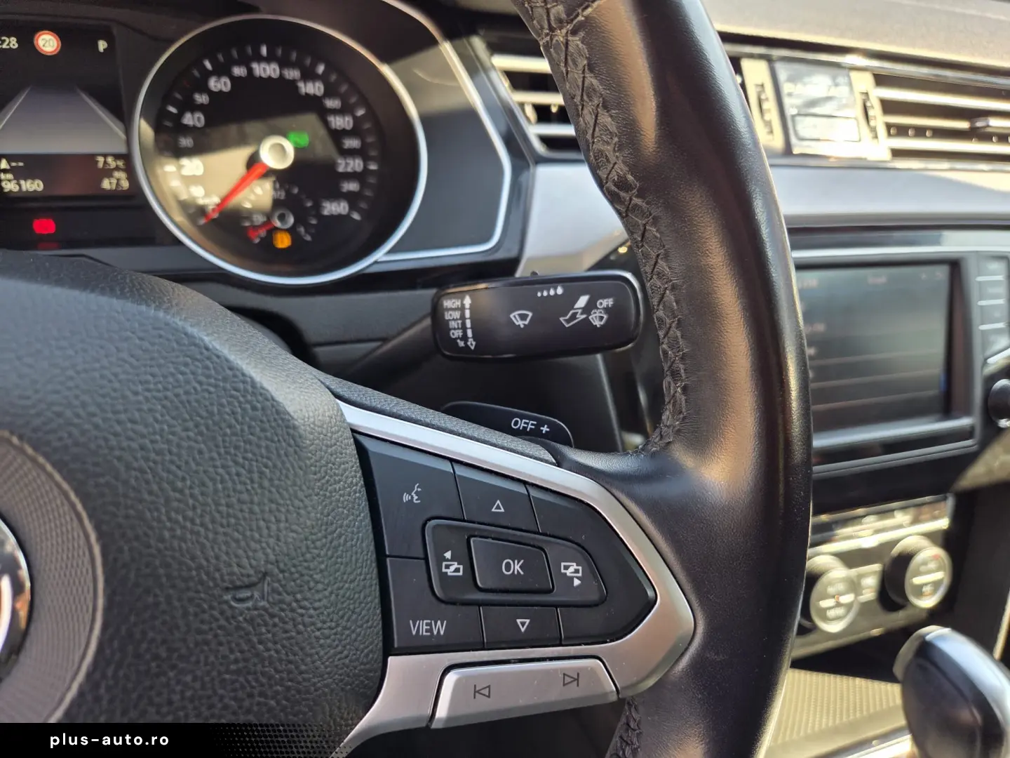 VOLKSWAGEN PASSAT Comfortline 2.0 TDI DSG 150 CP