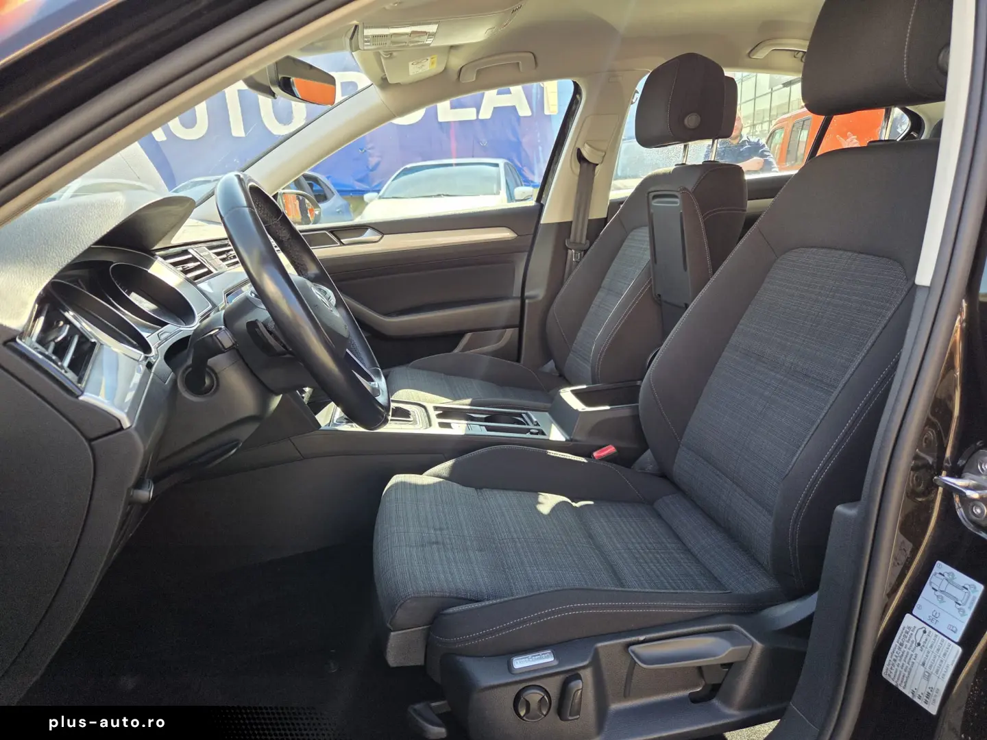 VOLKSWAGEN PASSAT Comfortline 2.0 TDI DSG 150 CP