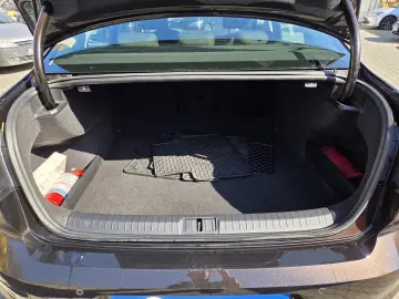 VOLKSWAGEN PASSAT Comfortline 2.0 TDI DSG 150 CP