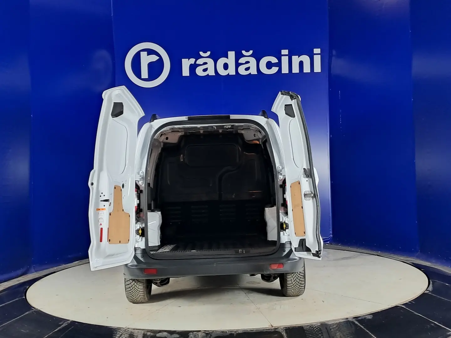 FORD TOURNEO COURIER