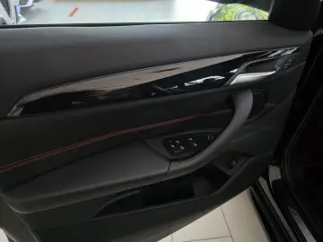BMW X1 2.0 xDrive18d 150CP AT SPORT LINE 2020