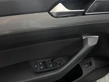 VOLKSWAGEN PASSAT 1.6 TDI COMFORTLINE DSG