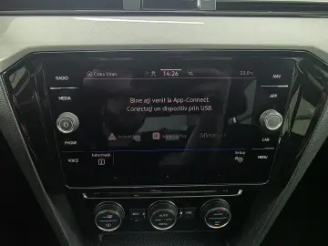 VOLKSWAGEN PASSAT 1.6 TDI COMFORTLINE DSG