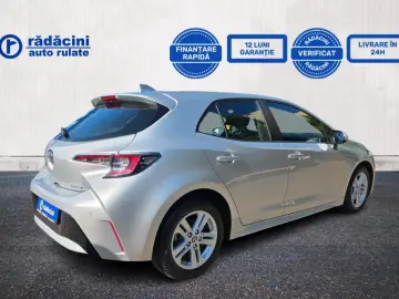 TOYOTA COROLLA HB 1.8 HYBRID DYNAMIC E-CVT