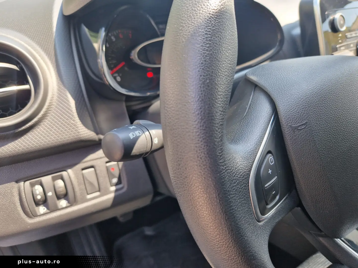 RENAULT CLIO 0.9 TCe 90CP MT5 LIFE COLLECTION 2020