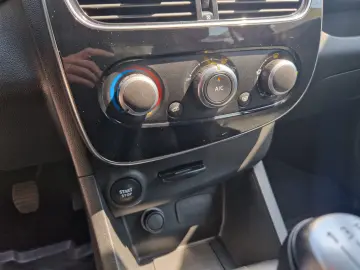 RENAULT CLIO 0.9 TCe 90CP MT5 LIFE COLLECTION 2020