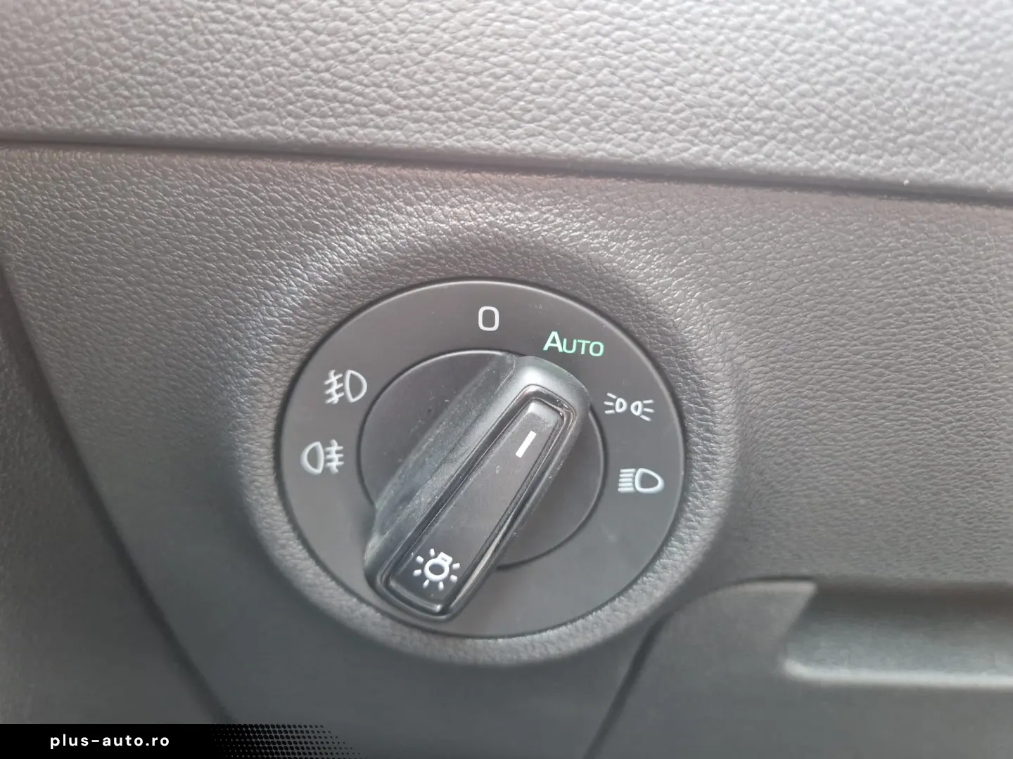 SKODA KAROQ 1.6 Tdi 115CP DSG AMBITION 2020