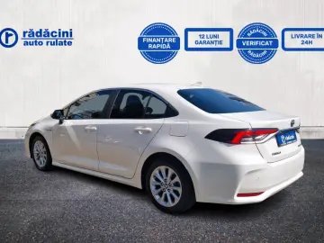 TOYOTA COROLLA SEDAN 1.8 HYBRID DYNAMIC HSD E-CVT 2021