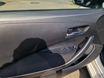 TOYOTA COROLLA SEDAN 1.8 HYBRID DYNAMIC HSD E-CVT 2021