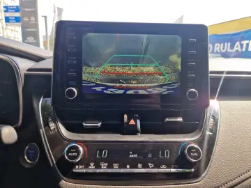 TOYOTA COROLLA SEDAN 1.8 HYBRID DYNAMIC HSD E-CVT 2021