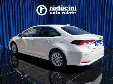 TOYOTA COROLLA SEDAN 1.8 HYBRID DYNAMIC HSD E-CVT 2021