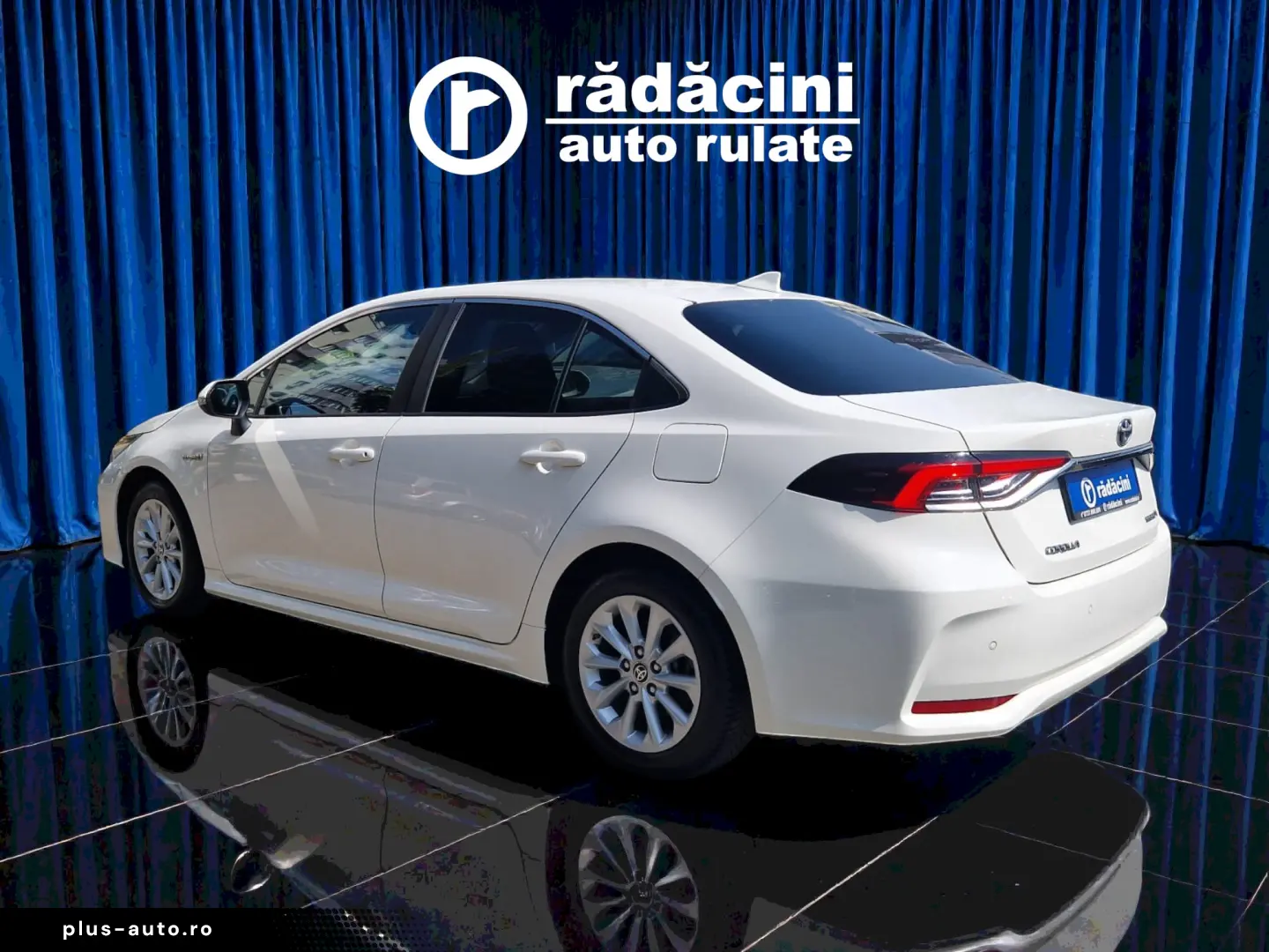 TOYOTA COROLLA SEDAN 1.8 HYBRID DYNAMIC HSD E-CVT 2021