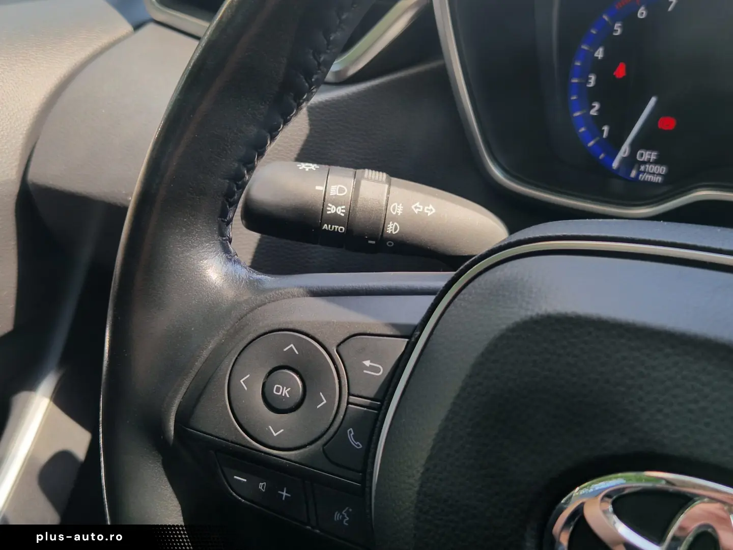 TOYOTA COROLLA SEDAN 1.8 HYBRID DYNAMIC HSD E-CVT 2021