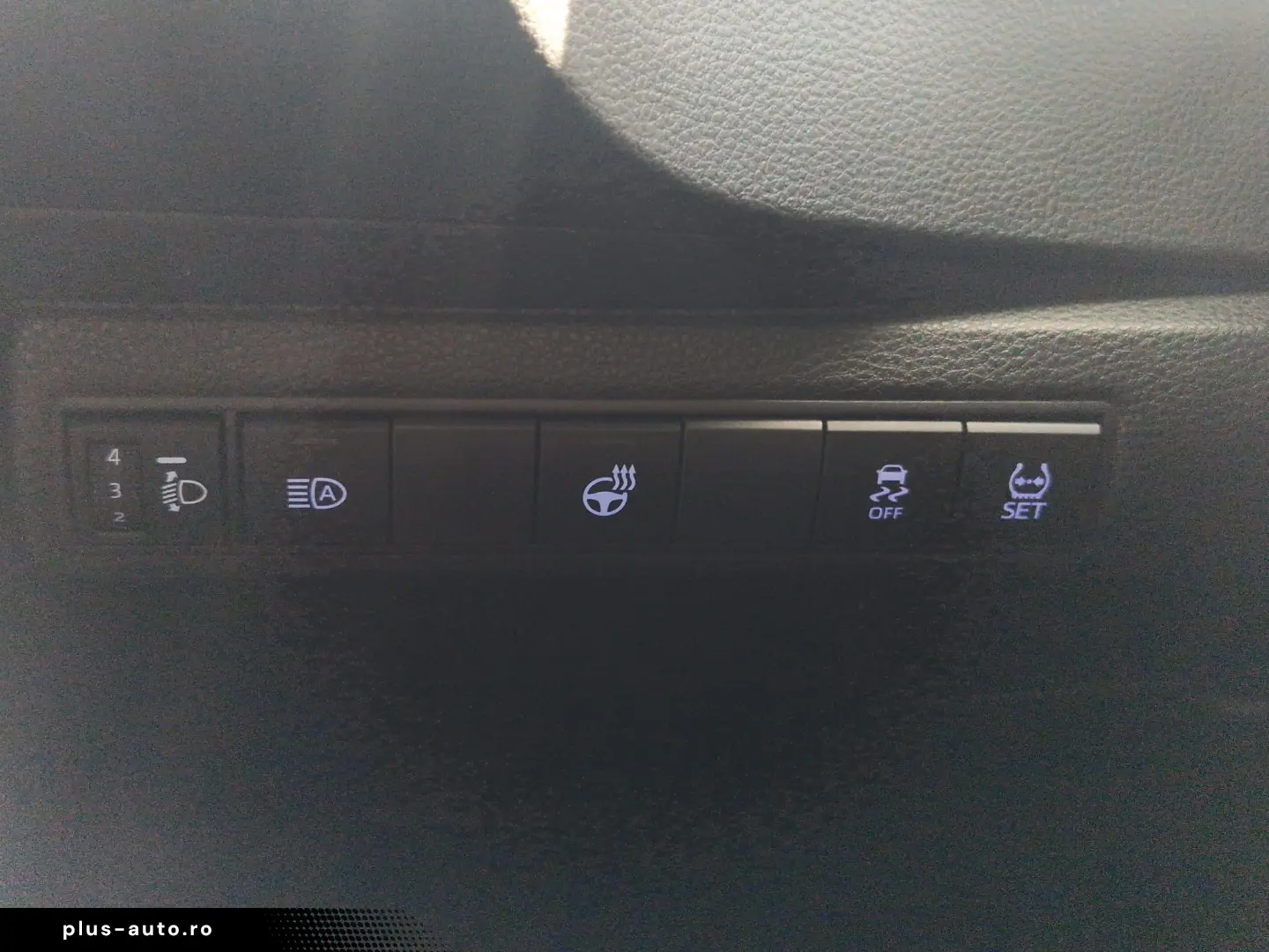 TOYOTA COROLLA SEDAN 1.8 HYBRID DYNAMIC HSD E-CVT 2021