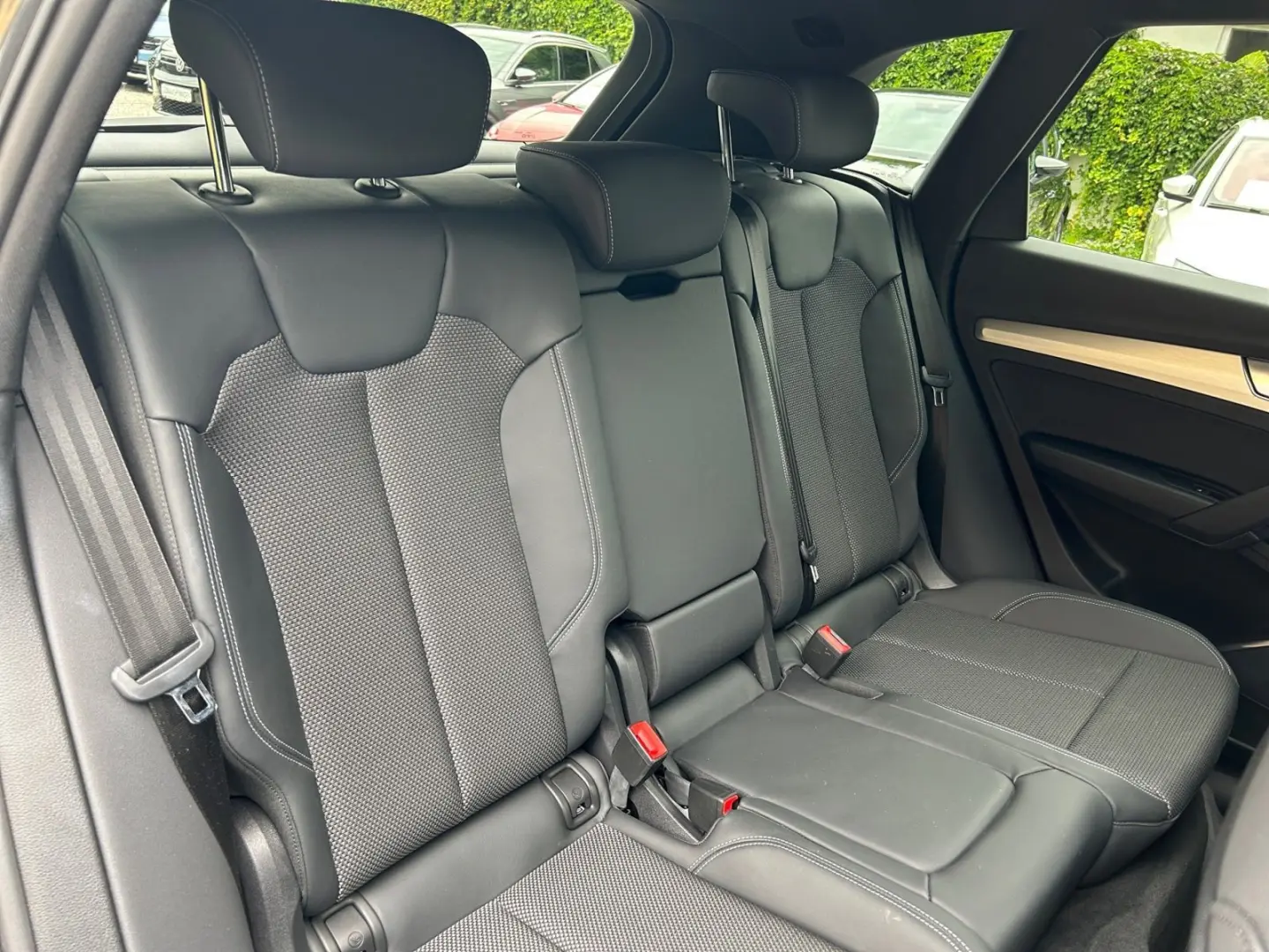 Q5 40 TFSI quattro S tronic S line AHK Matrix