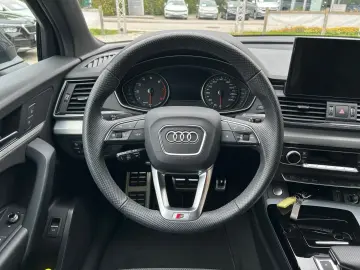 Q5 40 TFSI quattro S tronic S line AHK Matrix