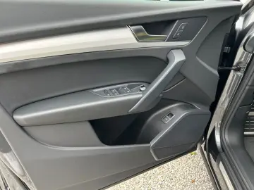 Q5 40 TFSI quattro S tronic S line AHK Matrix