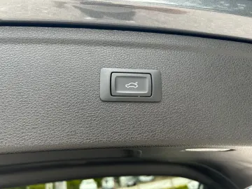 Q5 40 TFSI quattro S tronic S line AHK Matrix