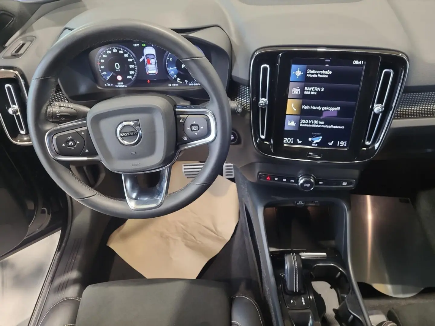 XC 40 R Design 2WD Bluetooth Navi LED Klima