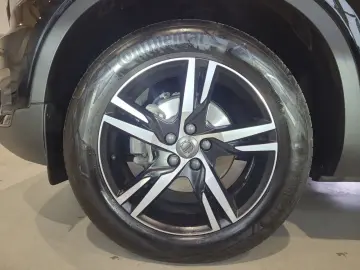 XC 40 R Design 2WD Bluetooth Navi LED Klima