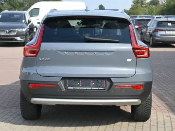 XC40 T5 Recharge Plug-In Hybrid Plus Bright