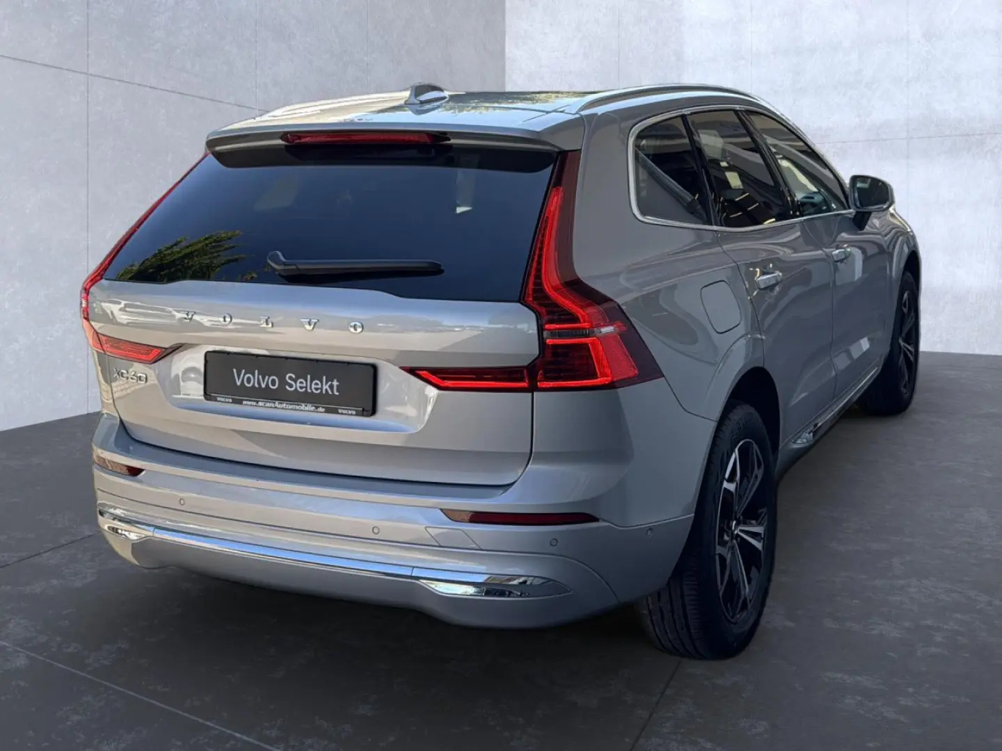 XC 60 Inscription Expression Recharge Plug-In