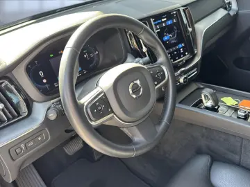 XC 60 Inscription Expression Recharge Plug-In