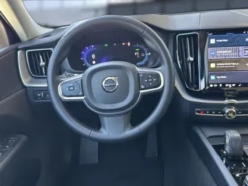 XC 60 Inscription Expression Recharge Plug-In
