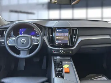 XC 60 Inscription Expression Recharge Plug-In
