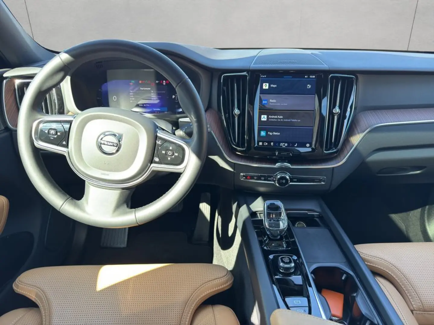 XC60 B4 Plus-Dark Aut Glasd Nappaleder Braun RC2