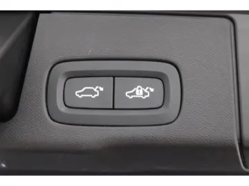 XC60 T8 Recharge Inscription AWD AHK Standheizun